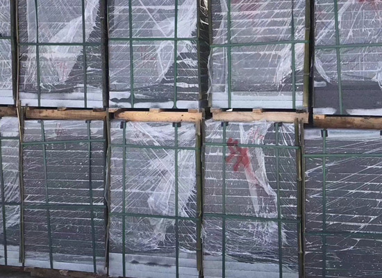 水泥路沿石和天然花崗巖石材路沿石價格工藝對比
