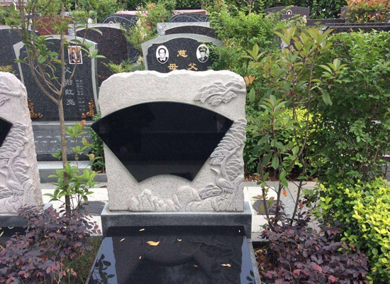 墓碑石.jpg